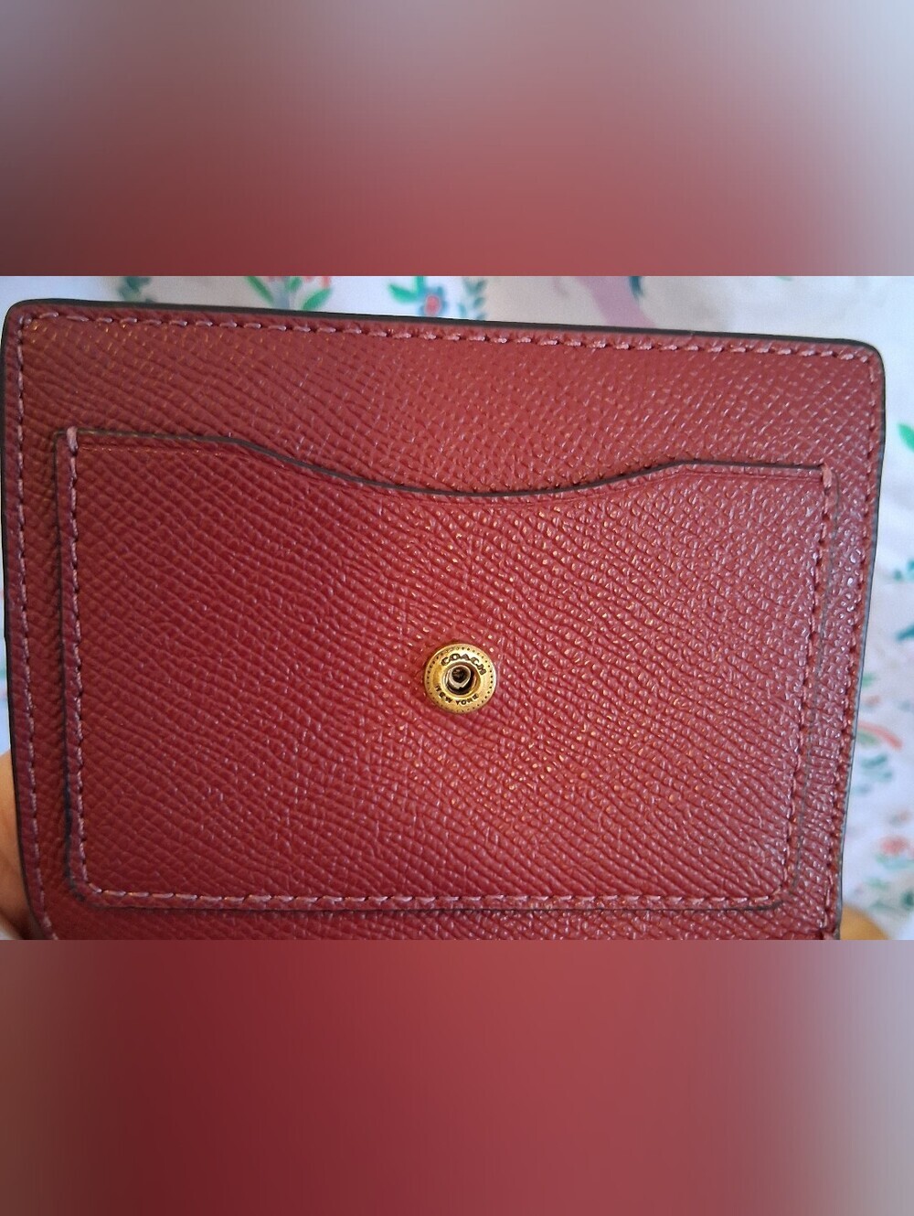 EUC Coach Wyn Burgundy Saffiano Leather Casual Everyday Trifold Billfold Wallet - Picture 9 of 13